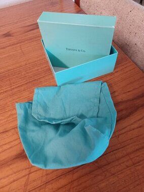 Tiffany box 4 x 4.5" & bag for item